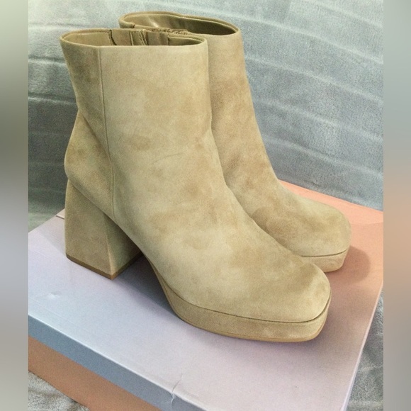 Lisa Vicky Niftyx Camel Kid Suede Block Heeled Ankle Platform Boots Size 9M - Picture 1 of 12